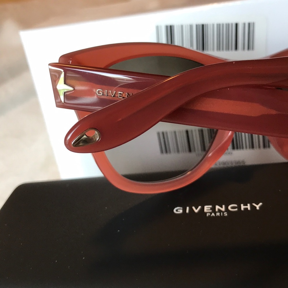 🌺HP🌺 GIVENCHY Paris Sunglasses - Picture 5 of 8